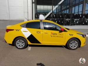 Kia Rio брендирование Яндекс такси для Белгорода