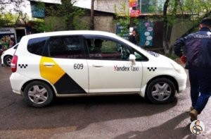 Honda Fit брендирование Яндекс такси для Читы