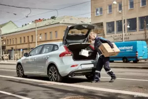 Работаю курьером на своем авто